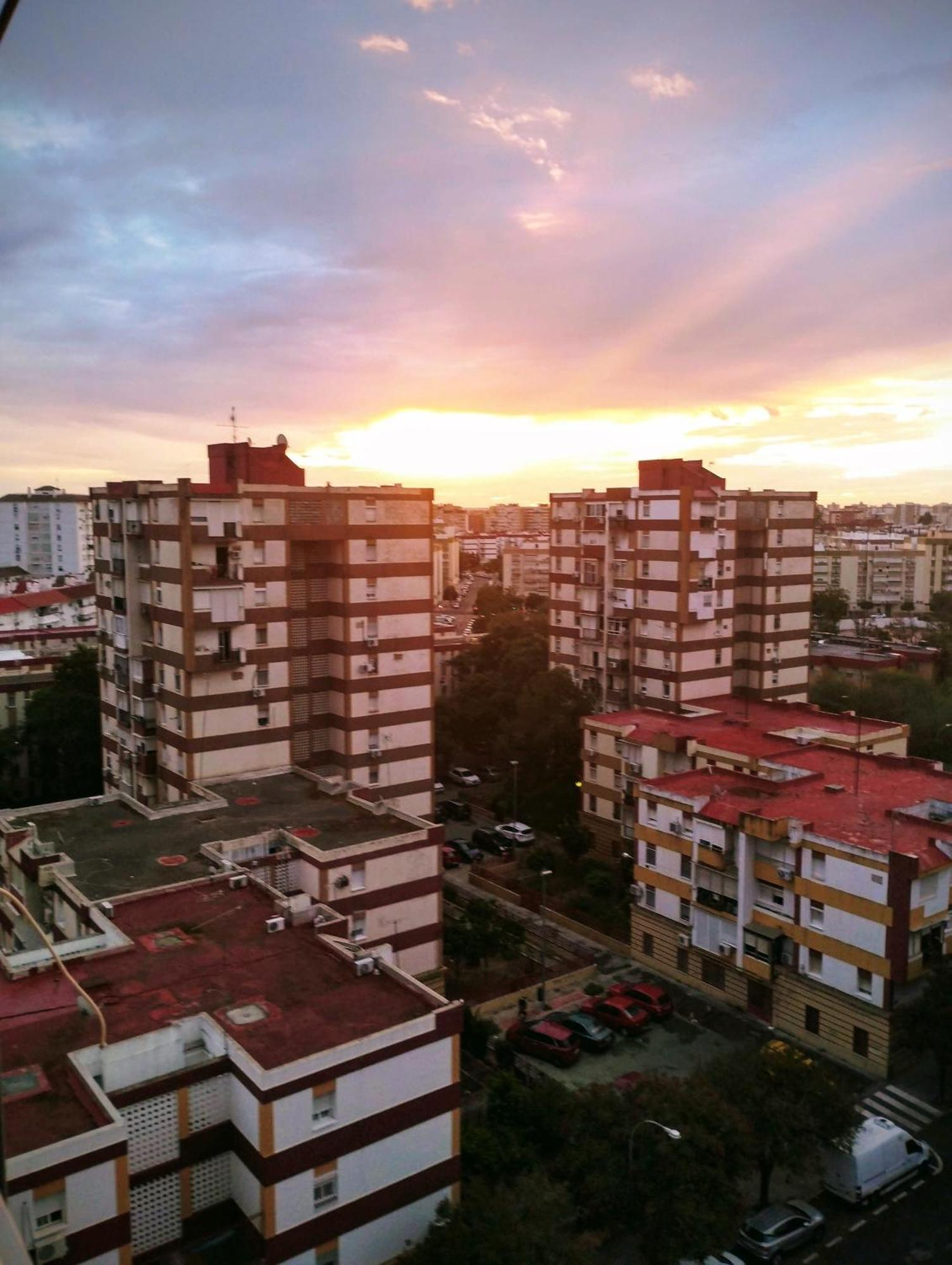 Habitaciones Privadas Con Cama Doble En Sevilla Exterior foto