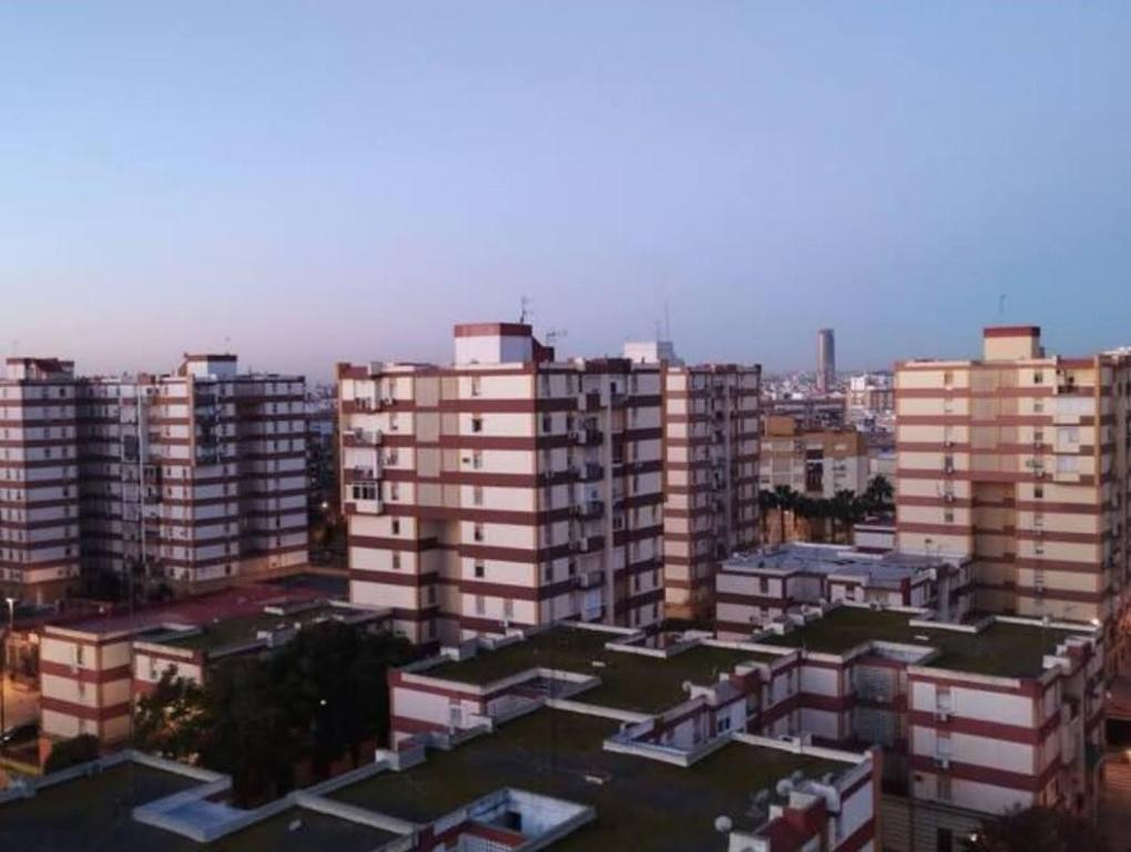 Habitaciones Privadas Con Cama Doble En Sevilla Exterior foto